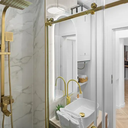 Hi-lux Parliament With Amazing View Appartamento Bucarest