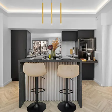 Hi-lux Parliament With Amazing View *