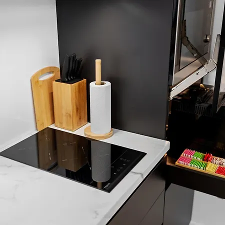 Hi-lux Parliament With Amazing View *