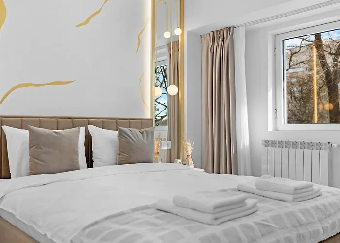 Hi-lux Parliament With Amazing View