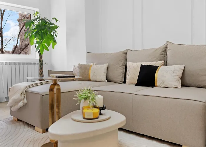 Hi-lux Parliament With Amazing View