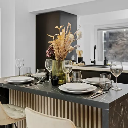 Hi-lux Parliament With Amazing View * Bucharest