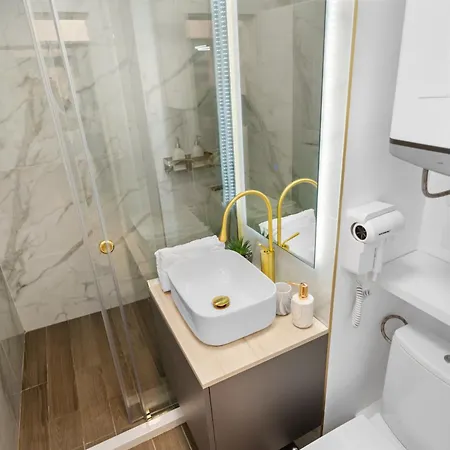 Hi-lux Parliament With Amazing View *